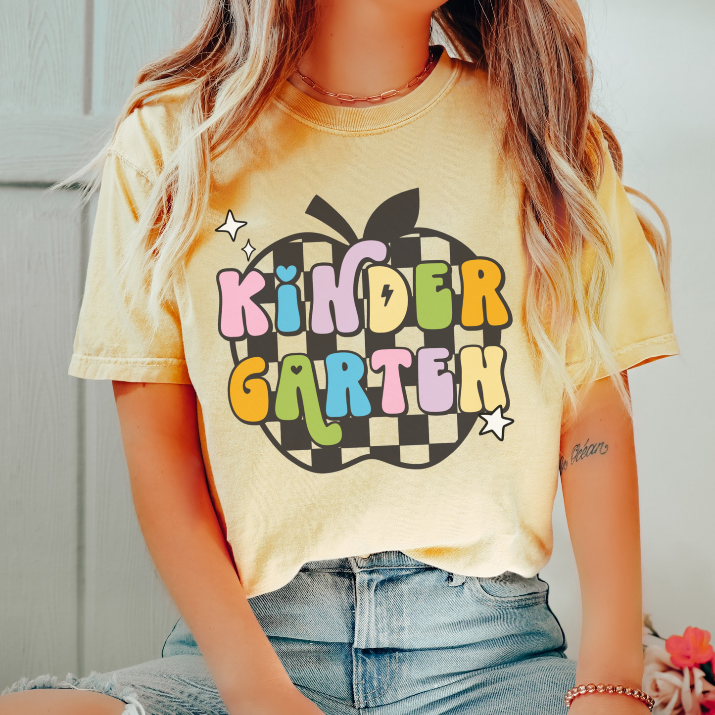 Comfort Colors® 'Checkered Apple' Kindergarten Shirt